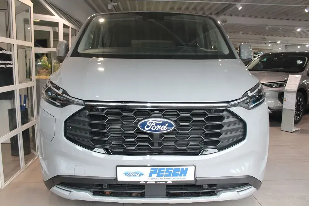 Gebraucht Ford Tourneo Active 232 PS (170 kW) 2026 Grau Van / Kleinbus