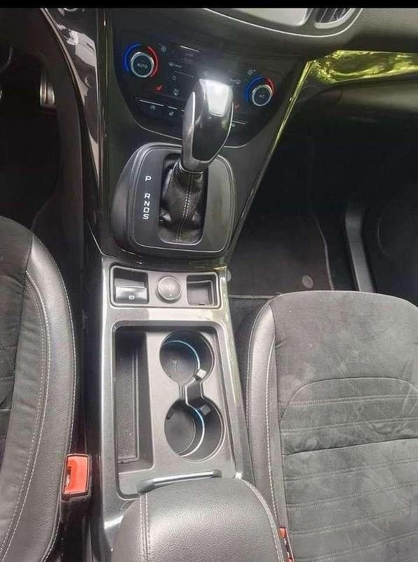 Gebraucht Ford Kuga 179 PS (131 kW) 2019 Schwarz SUV