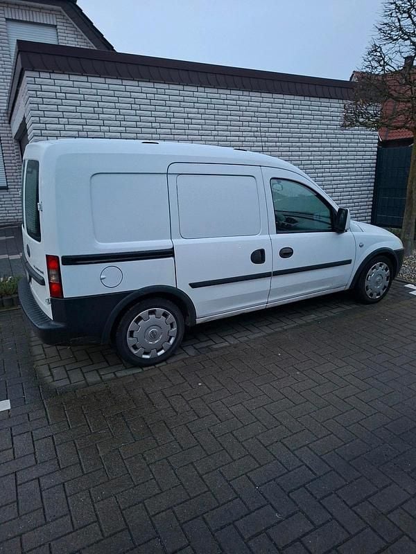 Gebraucht Opel Combo 75 PS (55 kW) 2011 Weiß Abholung