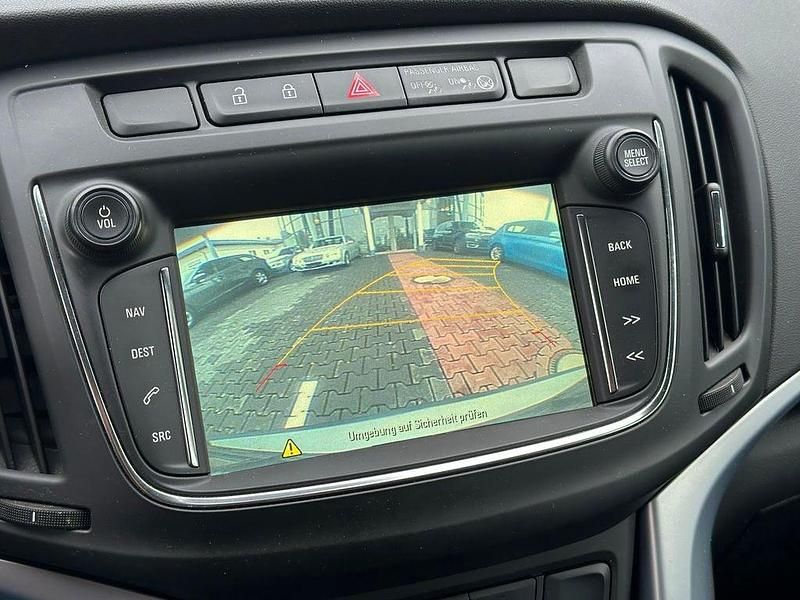 Gebraucht Opel Zafira Tourer Edition 140 PS (102 kW) 2017 Grau (licht grau m2) Van / Kleinbus