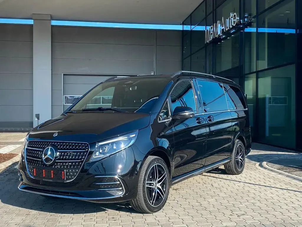 Neu Mercedes V300 Exclusive 237 PS (174 kW) 2026 Schwarz Van / Kleinbus