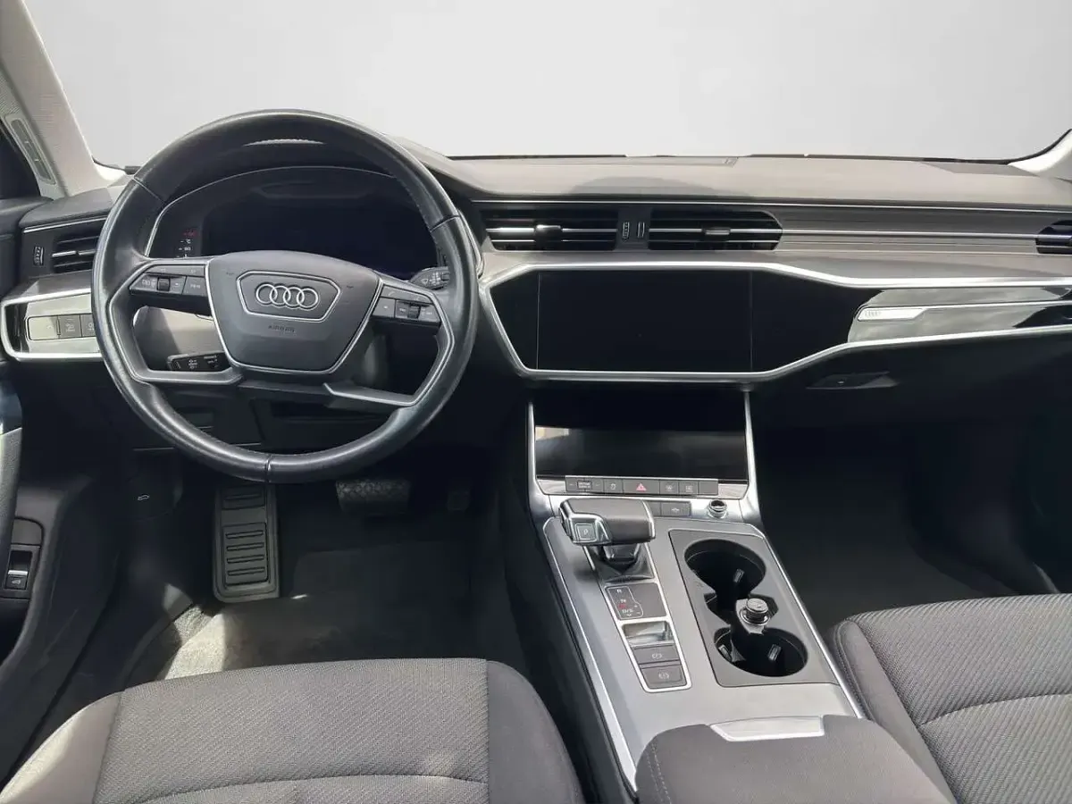 Gebraucht Audi A6 Ambiente 204 PS (150 kW) 2020 Brillantschwarz Kombi