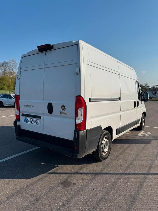 Gebraucht Fiat Ducato 140 PS (102 kW) 2021 Weiß Van