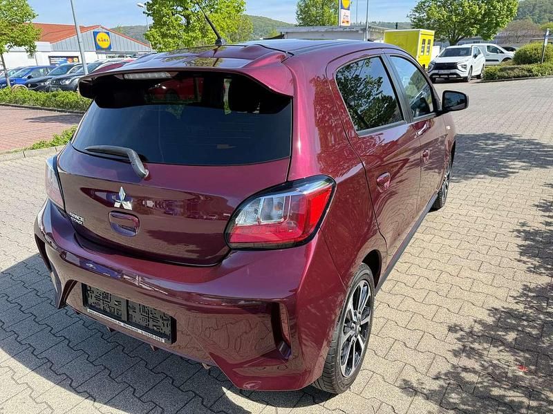 Gebraucht Mitsubishi Space Star Select+ 71 PS (52 kW) 2023 Bordeauxrot (p) Kleinwagen