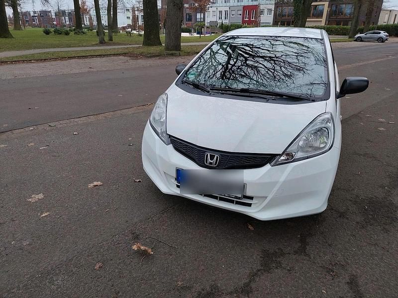 Weiß Gebraucht 2014 Honda Jazz Kleinwagen | 5.100 € (Fairer Preis) - Bild 1/4