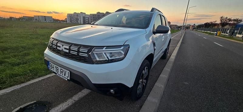 Weiß Gebraucht 2024 Dacia Duster Journey SUV | 18.400 € (Superpreis) - Bild 1/4