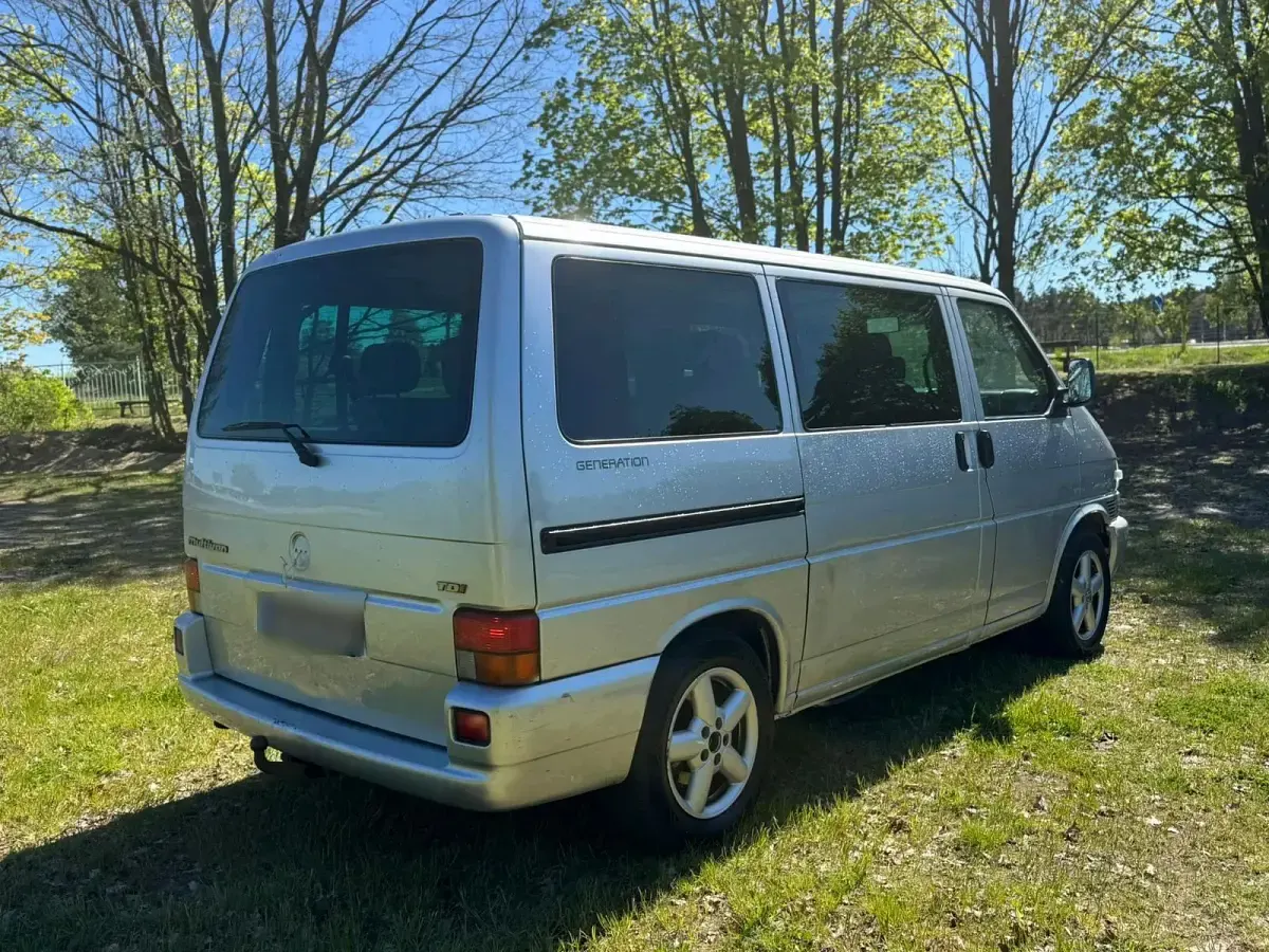 Usado VW T4 151 HP (111 kW) 2000 Prateado Van