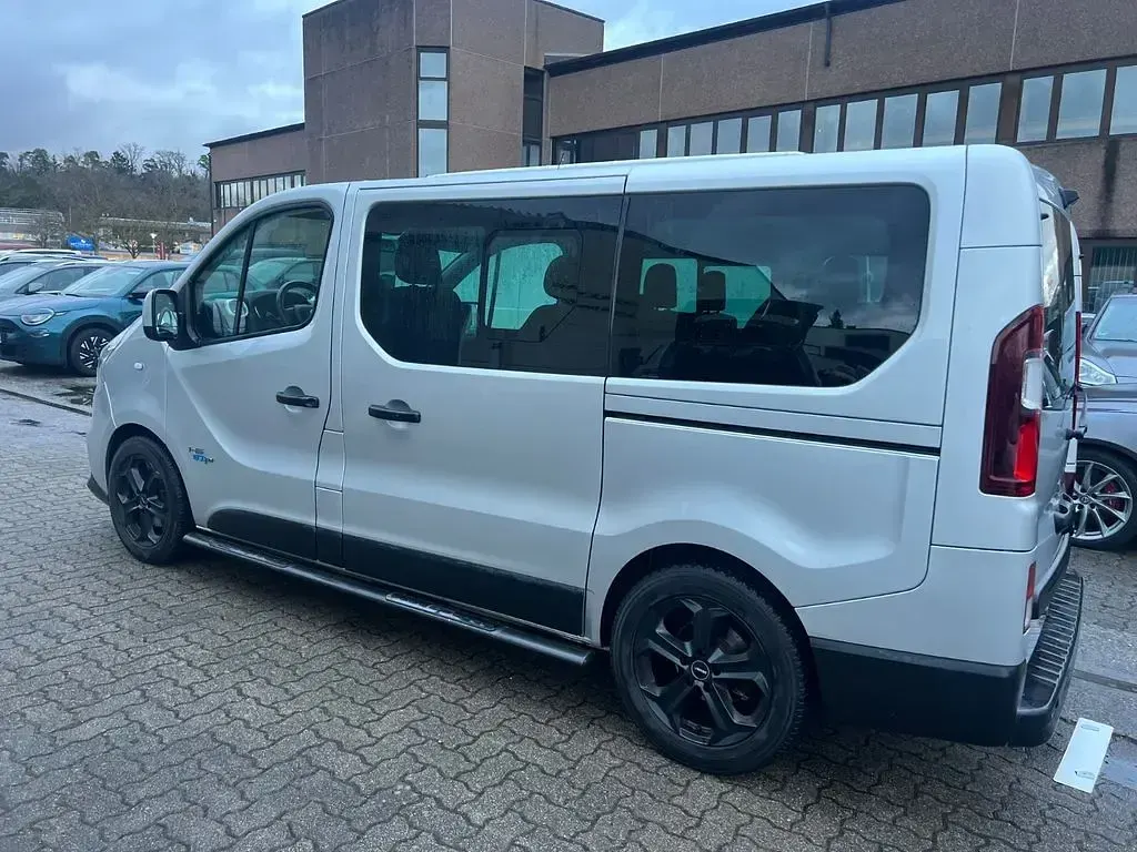 Gebraucht Fiat Talento 2016 Silber Van / Kleinbus