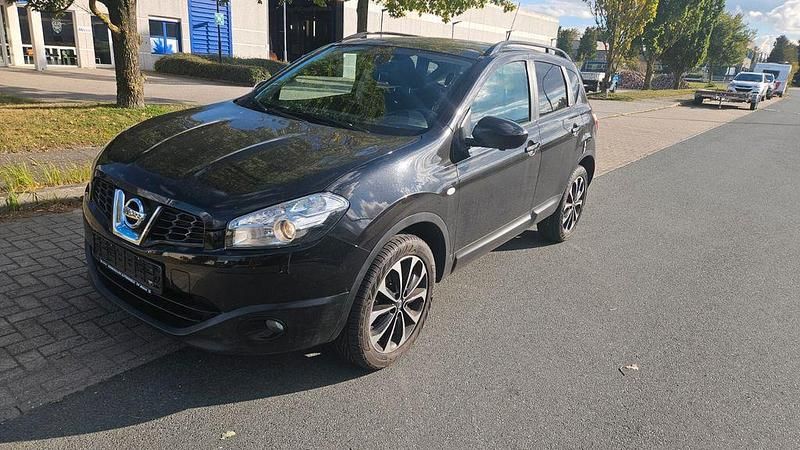 Schwarz Gebraucht 2014 Nissan Qashqai Acenta SUV | 6.900 € (Guter Preis) - Bild 1/4