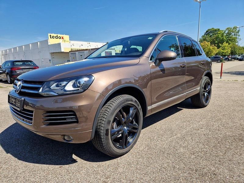 Braun Gebraucht 2011 VW Touareg SUV | 10.989 € (Guter Preis) - Bild 1/4