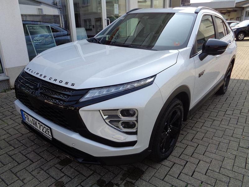 Weiß Gebraucht 2024 Mitsubishi Eclipse Cross Select SUV | 29.990 € (Etwas zu teuer) - Bild 1/4