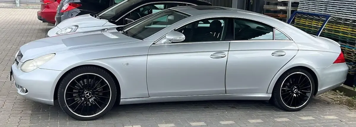Gebraucht Mercedes CLS500 306 PS (225 kW) 2007 Silber Coupé