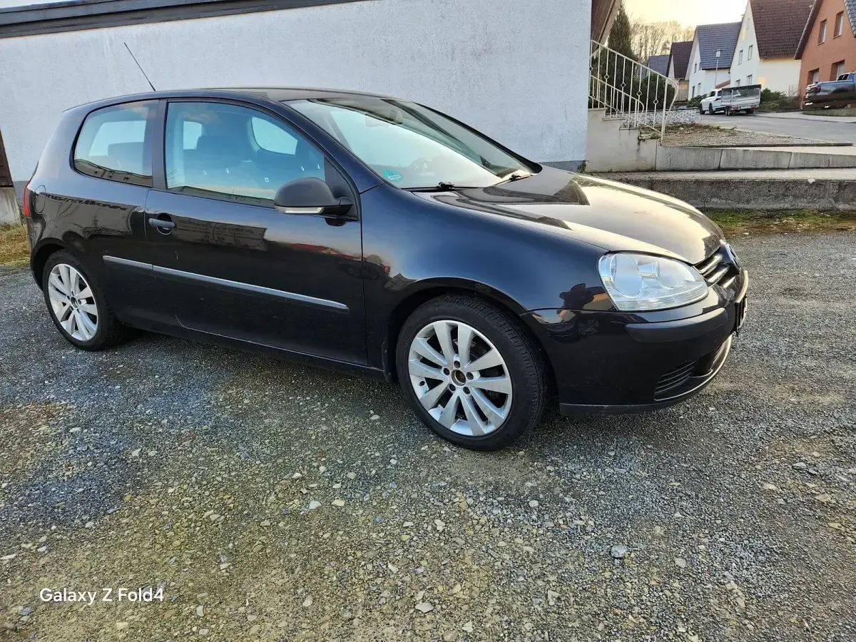 Gebraucht VW Golf V 80 PS (58 kW) 2008 Schwarz Kleinwagen
