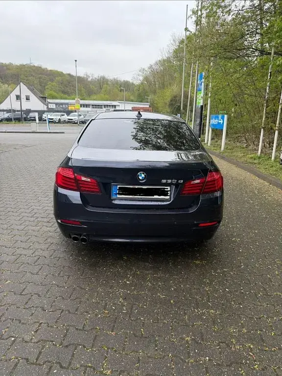 Gebraucht BMW 530 258 PS (189 kW) 2014 Limousine