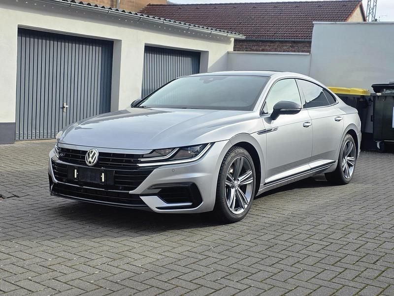 Gebraucht VW Arteon R-line 239 PS (175 kW) 2018 Grau Kleinwagen