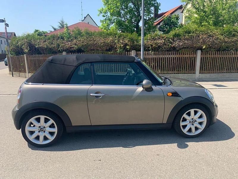 Gebraucht Mini Cooper 122 PS (89 kW) 2011 Grau Kleinwagen