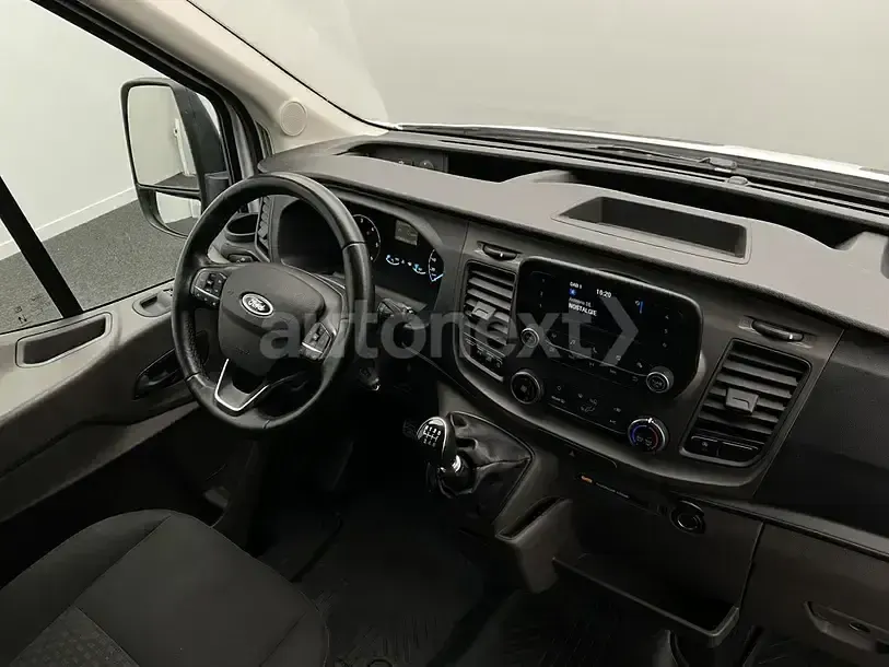 Używany Ford Transit 170 KM (125 kW) 2021 Biały Sedan/Limuzyna