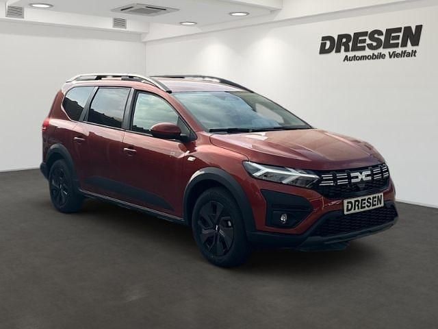 Gebraucht Dacia Jogger Expression 141 PS (103 kW) 2022 Gruen Van / Kleinbus