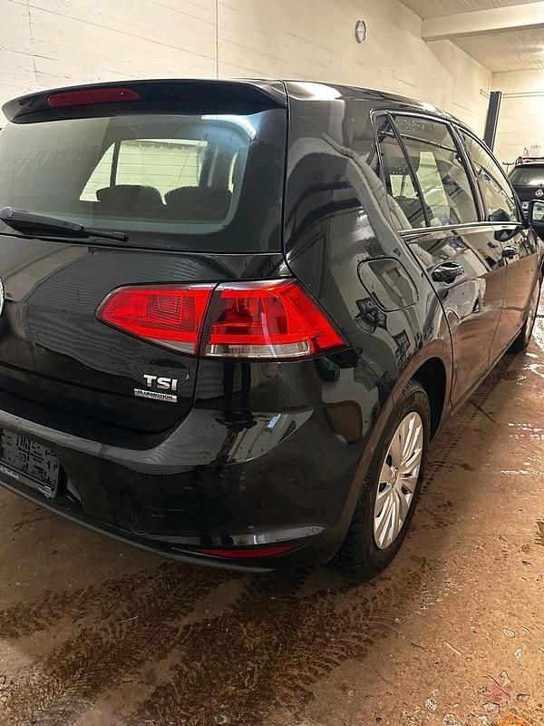 Gebraucht VW Golf VII 86 PS (63 kW) 2013 Schwarz Kleinwagen