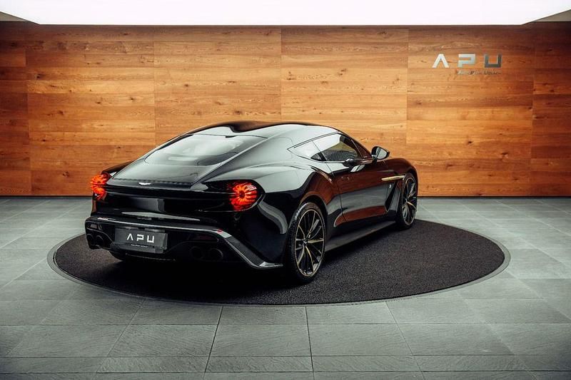 Gebraucht Aston Martin Vanquish 604 PS (444 kW) 2017 Schwarz Coupé