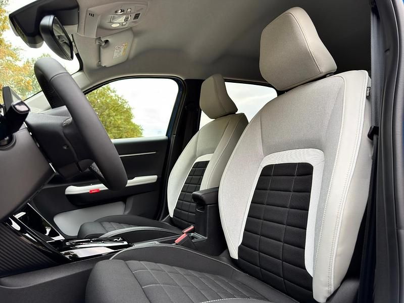 Gebraucht Citroën e-C3 83 kW (113 PS) 2025 Bright blau