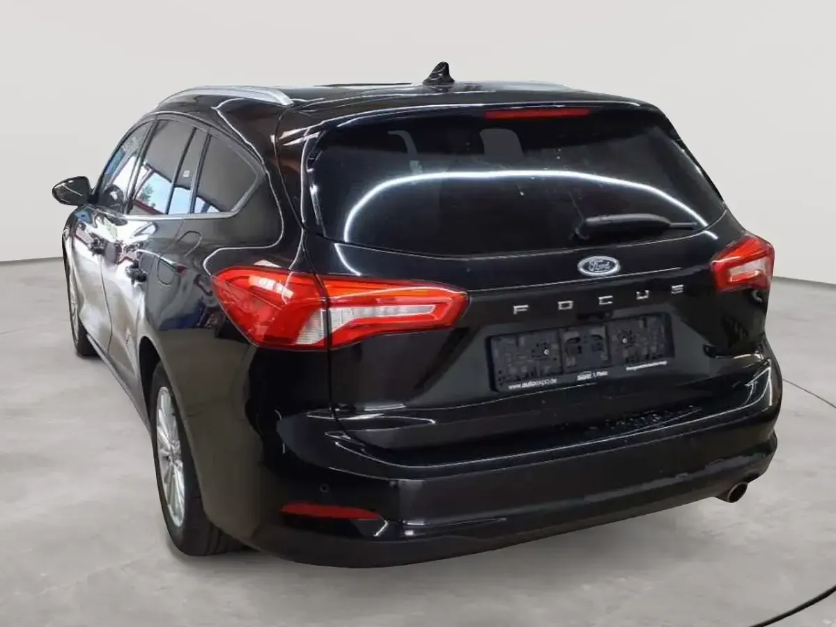 Gebraucht Ford Focus Titanium 150 PS (110 kW) 2020 Obsidianschwarz metallic Kombi