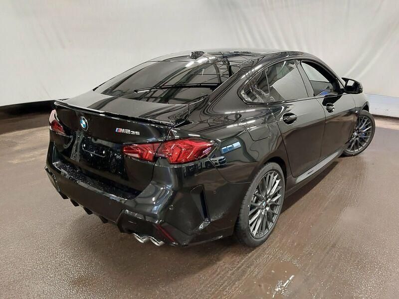 Gebraucht BMW M235 Performance 300 PS (220 kW) 2025 Schwarz Coupé