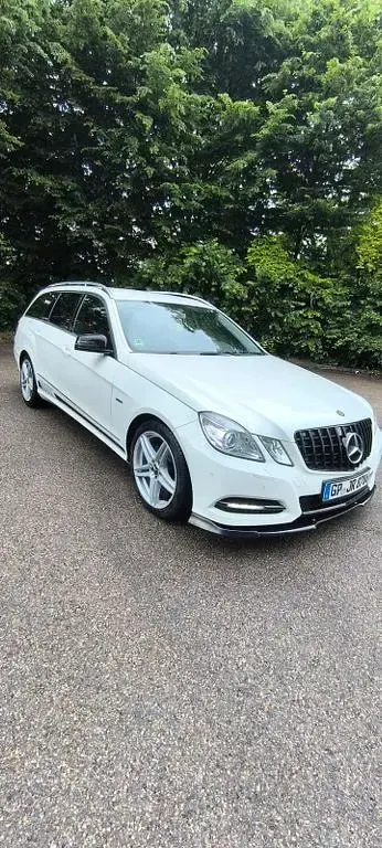 Brugt Mercedes E200 Avantgarde 184 HK (135 kW) 2011 Hvid Sedan