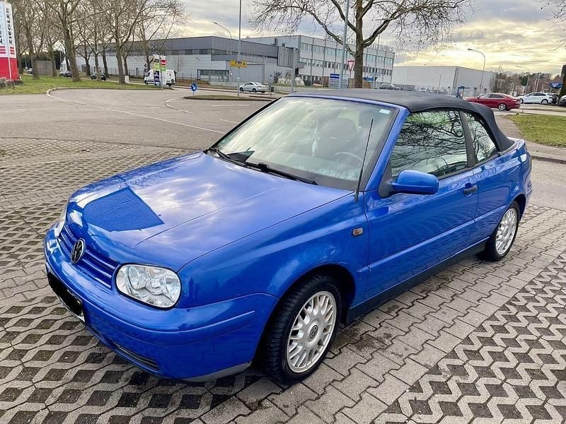 Gebraucht VW Golf Cabriolet Classicline 90 PS (66 kW) 1999 Blau Cabrio