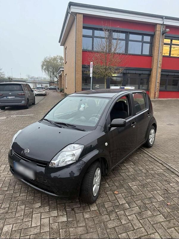Schwarz Gebraucht 2007 Daihatsu Sirion Kleinwagen | 1.000 € (Guter Preis) - Bild 1/4