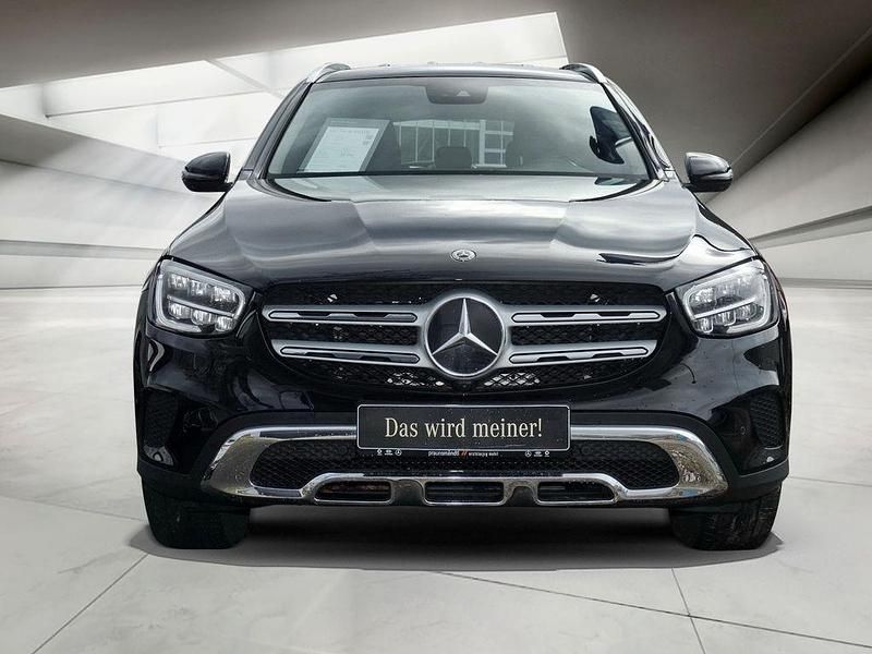 Gebraucht Mercedes GLC300e 306 PS (225 kW) 2021 Schwarz SUV