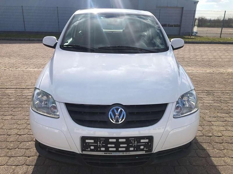 Usata VW Fox 54 CV (39 kW) 2008 Bianco Utilitaria