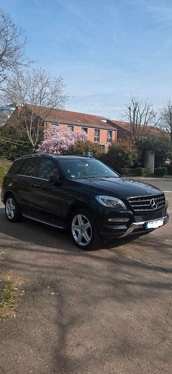 Gebraucht Mercedes ML350 258 PS (189 kW) 2013 Schwarz SUV