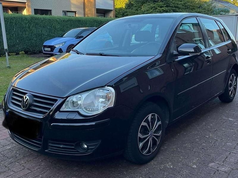 Schwarz Gebraucht 2007 VW Polo Classicline Limousine | 2.300 € (Fairer Preis) - Bild 1/4