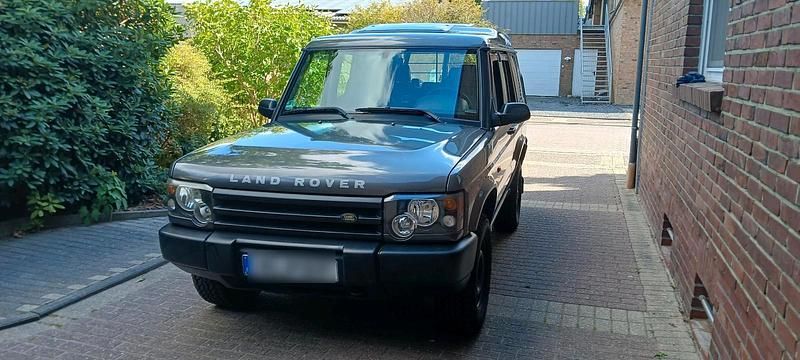 Braun Gebraucht 2003 Land Rover Discovery 2 SUV | 8.900 € - Bild 1/4