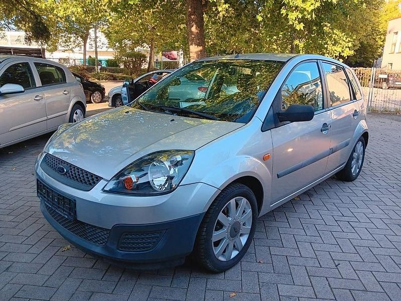 Grau Gebraucht 2006 Ford Fiesta Ambiente Kleinwagen | 2.199 € (Fairer Preis) - Bild 1/4