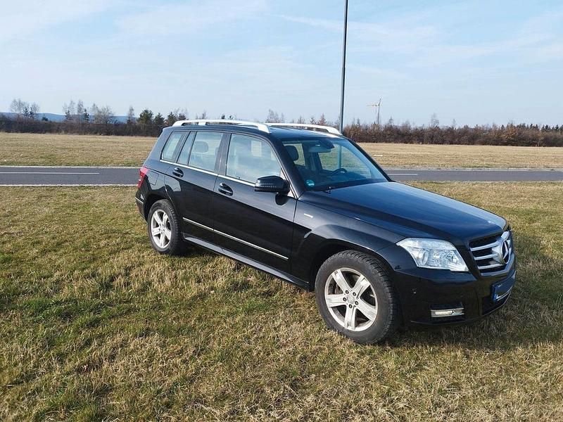 Gebraucht Mercedes GLK200 143 PS (105 kW) 2011 Schwarz SUV