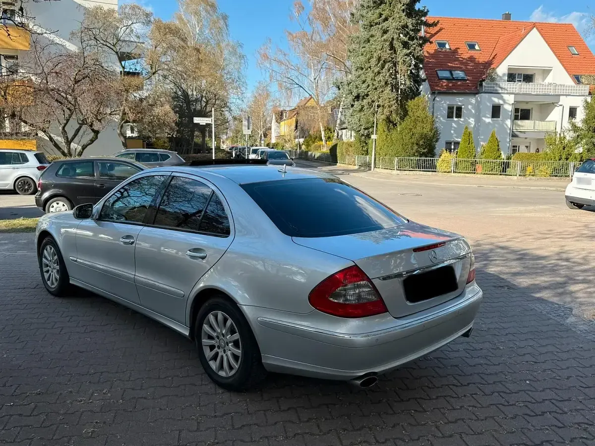 Gebraucht Mercedes 280 Elegance 190 PS (139 kW) 2008 Silber Limousine