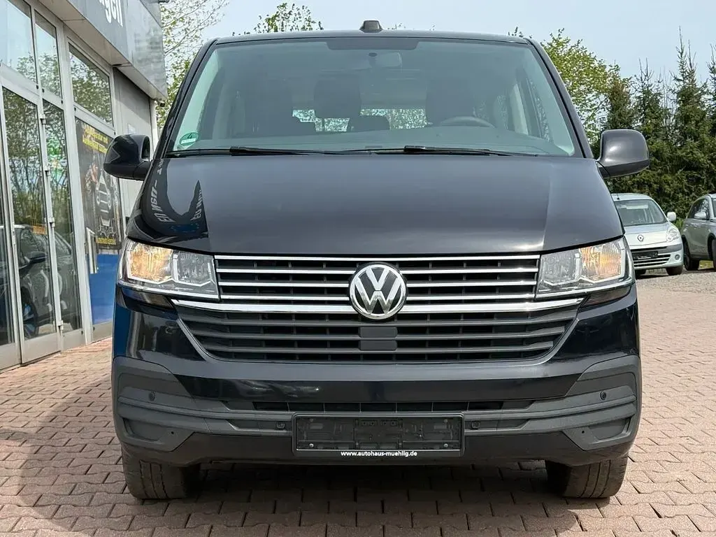 Usata VW Caravelle 204 CV (150 kW) 2022 Nero Furgone