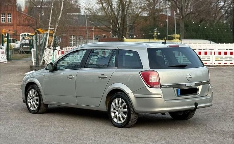 Gebraucht Opel Astra 116 PS (85 kW) 2010 Beige Kombi