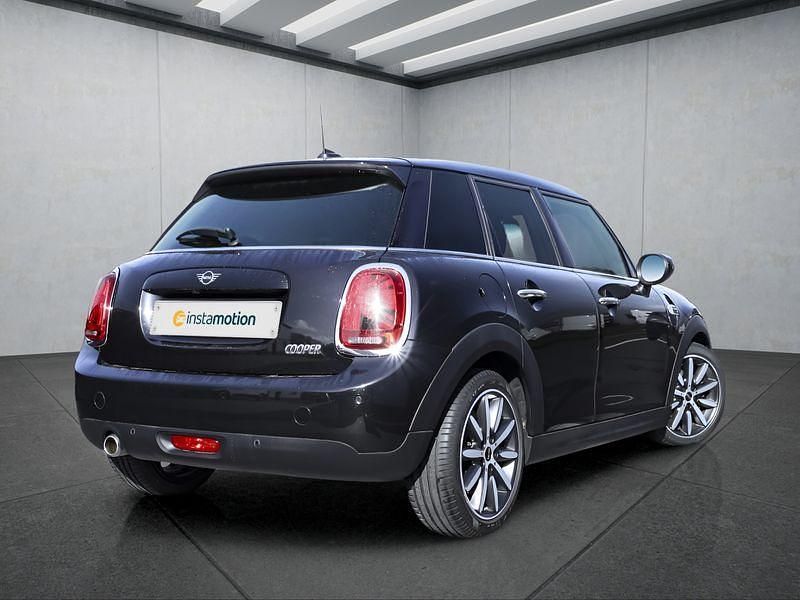 Gebraucht Mini Cooper Chili 136 PS (100 kW) 2019 Schwarz Kleinwagen