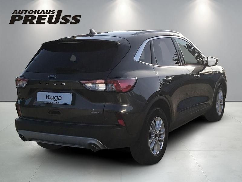 Gebraucht Ford Kuga Titanium 152 PS (111 kW) 2022 Grau SUV