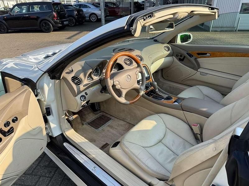 Gebraucht Mercedes SL500 306 PS (225 kW) 2006 Alabasterweiss  unilack Cabrio