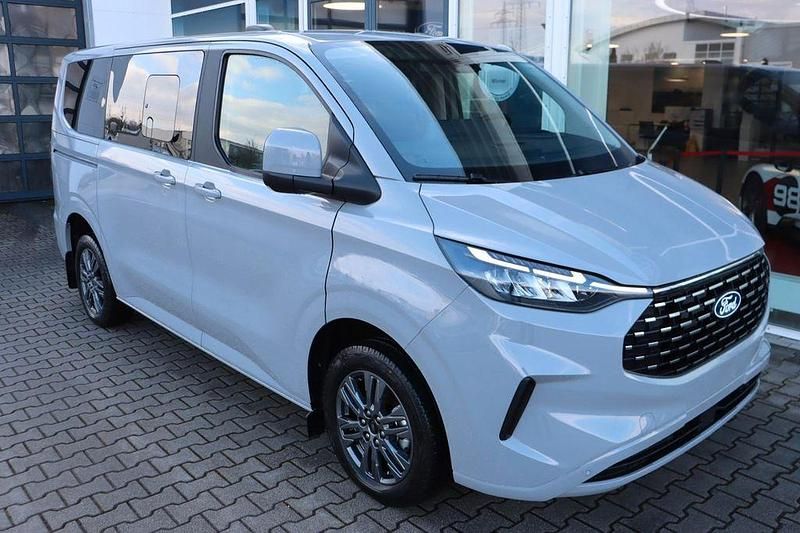 Neu Ford Tourneo Titanium 170 PS (125 kW) 2026 Grey matter Van / Kleinbus