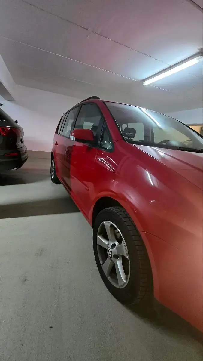 Gebraucht VW Touran 105 PS (77 kW) 2005 Rot Van / Kleinbus