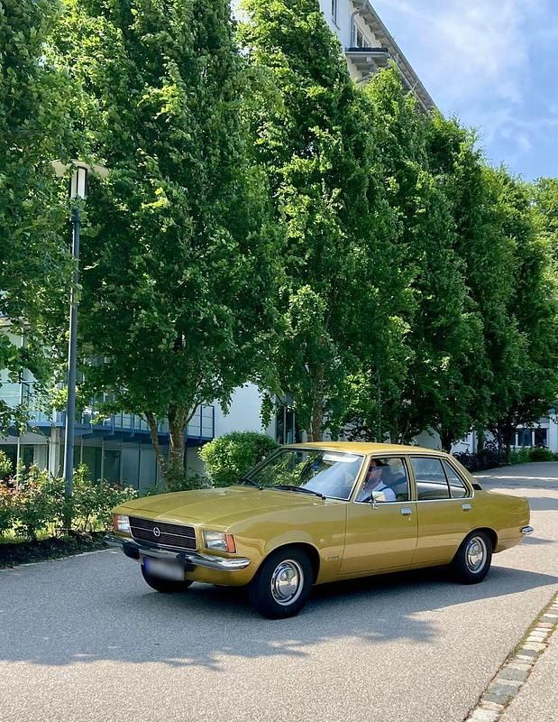 Gebraucht Opel Rekord 67 PS (49 kW) 1973 Gold Limousine