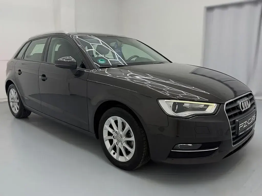 Gebraucht Audi A3 Sport 125 PS (91 kW) 2014 Braun Limousine