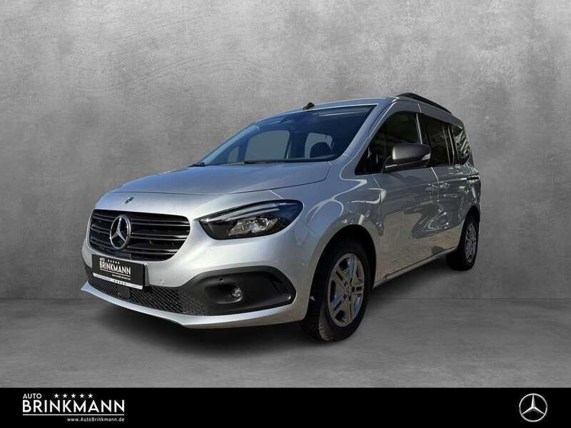 Helvinsilber Gebraucht 2024 Mercedes Citan 113 Kombi | 25.990 € (Guter Preis) - Bild 1/4