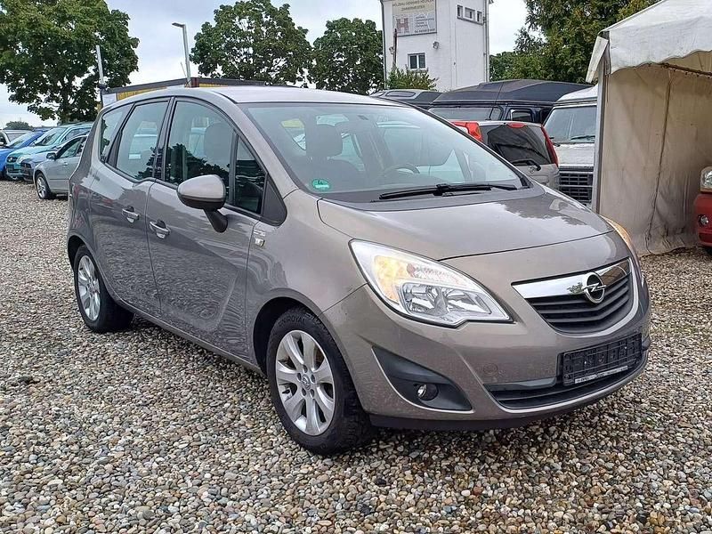 Mineraleffektlackierung Gebraucht 2010 Opel Meriva Edition Van / Kleinbus | 3.950 € (Fairer Preis) - Bild 1/4