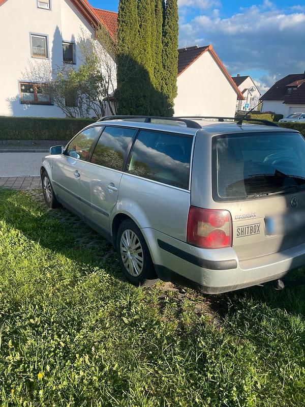 Second-hand VW Passat 101 CP (74 kW) 2002 Argintiu Break